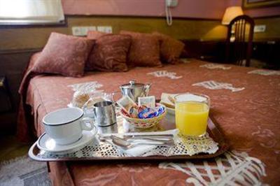фото отеля Hostal Hispano-Argentino