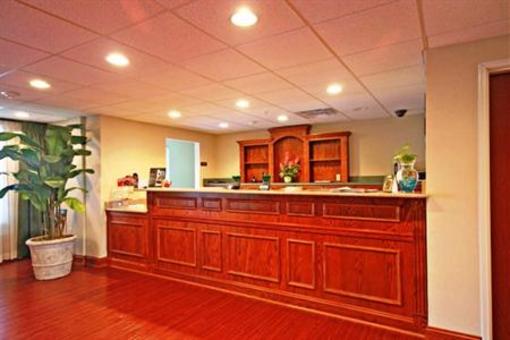 фото отеля Country Inn & Suites Wytheville