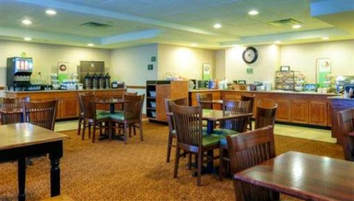 фото отеля Country Inn & Suites Wytheville