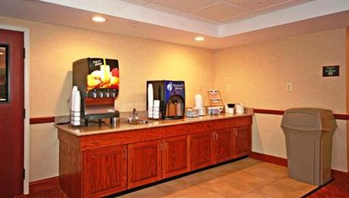 фото отеля Country Inn & Suites Wytheville