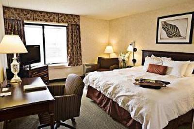 фото отеля Hampton Inn Lansing