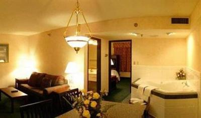 фото отеля Hampton Inn Lansing
