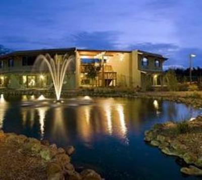 фото отеля Gaia Shasta Hotel & Spa