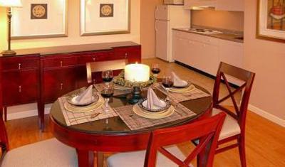 фото отеля Red Lion Inn & Suites Victoria