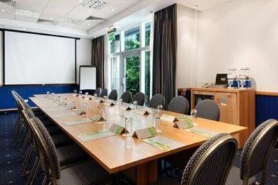 фото отеля Hilton Templepatrick Hotel & Country Club