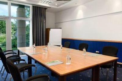 фото отеля Hilton Templepatrick Hotel & Country Club