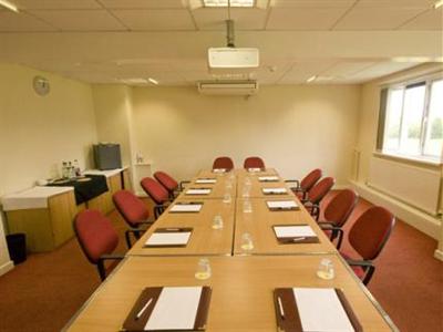 фото отеля Days Inn Milton Keynes East - M1