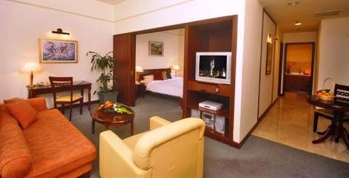 фото отеля Berjaya Times Square Hotel