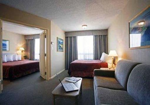 фото отеля Quality Suites Montreal Aeroport