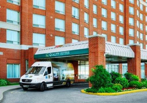 фото отеля Quality Suites Montreal Aeroport