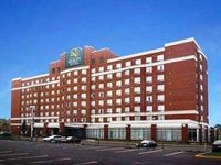 Quality Suites Montreal Aeroport