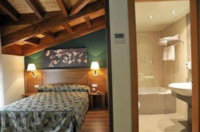 фото отеля Hotel Milagros Rio Riaza
