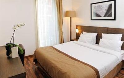 фото отеля Residhome Aparthotel Asnieres-sur-Seine