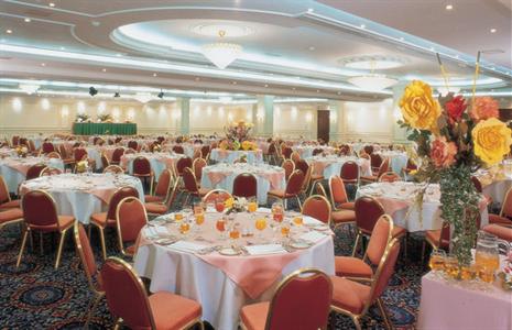 фото отеля Holiday Inn Jeddah Al Salam