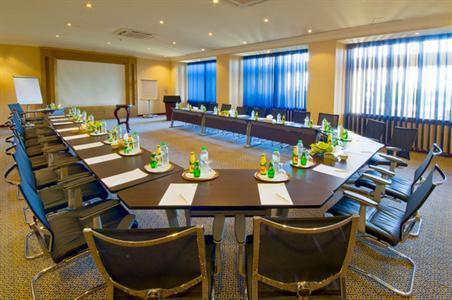 фото отеля Holiday Inn Jeddah Al Salam