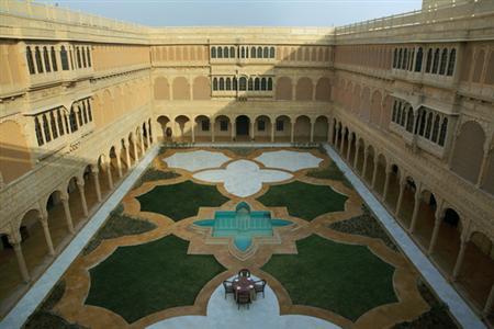 фото отеля Suryagarh