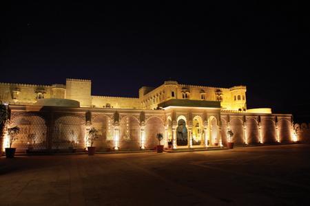 фото отеля Suryagarh