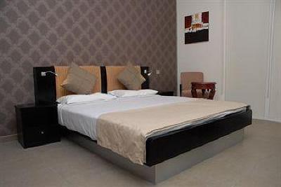 фото отеля Royal Ascot Hotel Apartments Dubai