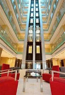 фото отеля Royal Ascot Hotel Apartments Dubai