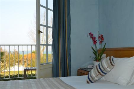 фото отеля Best Western Hotel Les Cleunes