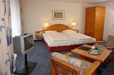 фото отеля Best Western Hotel Bad Herrenalb