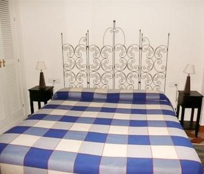 фото отеля Apartamentos - Suites Santa Cruz
