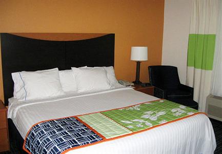 фото отеля Fairfield Inn Topeka