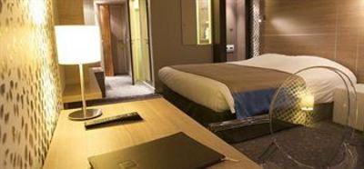 фото отеля Logis Le Rabelais Hotel