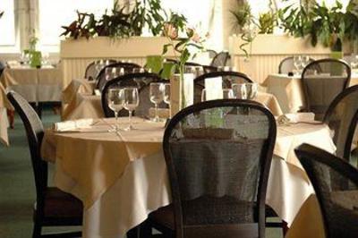 фото отеля Logis Le Rabelais Hotel