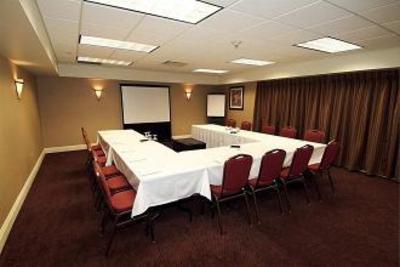 фото отеля Doubletree Hotel Pittsburgh Airport