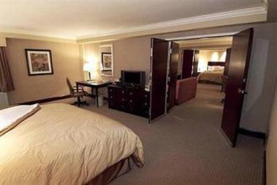 фото отеля Doubletree Hotel Pittsburgh Airport