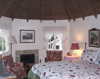фото отеля Happy Landing Inn