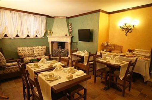 фото отеля Albergo La Piazzetta Roccaraso