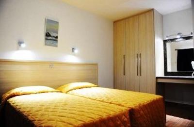 фото отеля Loutsiana II Hotel Apts