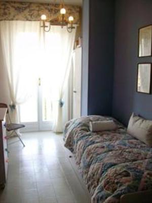 фото отеля Monticlaris Bed and Breakfast Self Contained