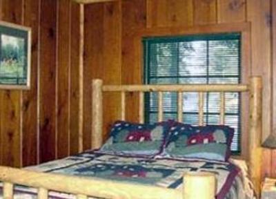 фото отеля Brundage Vacation Cabins