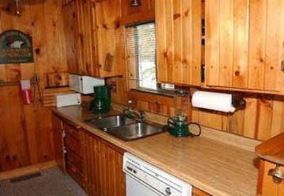 фото отеля Brundage Vacation Cabins