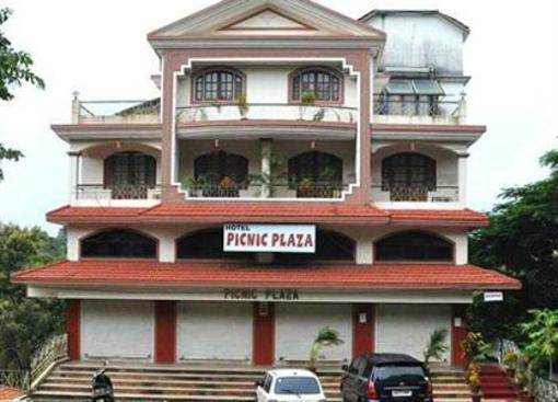 фото отеля Hotel Picnic Plaza