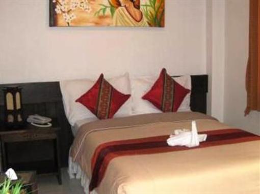 фото отеля The Nice Hotel Phuket