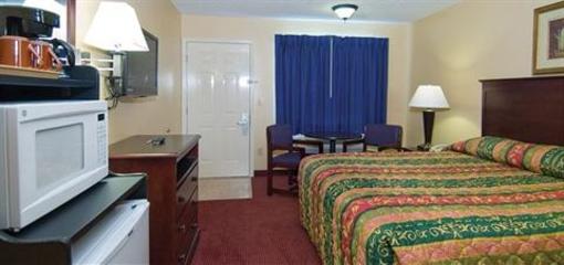 фото отеля Western Inn Plus Denham Springs