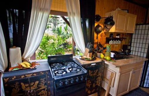 фото отеля The Bali House & Bali Cottage at Kehena Beach