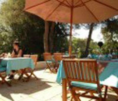 фото отеля Hotel San Francescu Santa-Lucia-di-Moriani