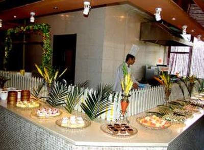 фото отеля Jinan Hualian Hotel