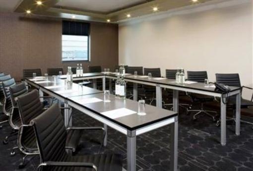 фото отеля Holiday Inn London-Kingston South