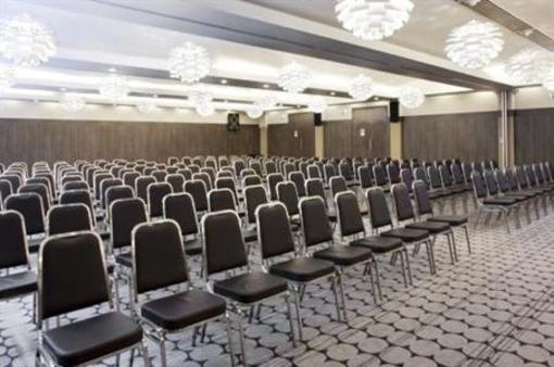 фото отеля Holiday Inn London-Kingston South