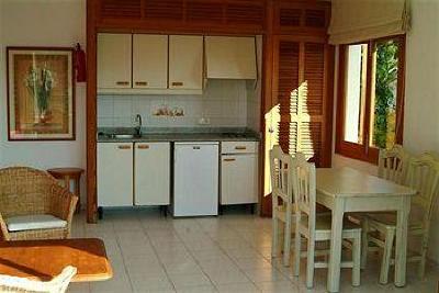 фото отеля Apartaments Aucanada