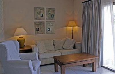 фото отеля Apartaments Aucanada