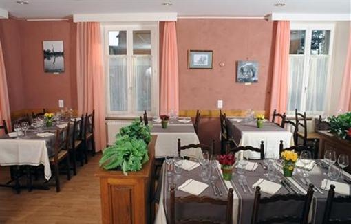 фото отеля Hotel de la Gare Yvonand