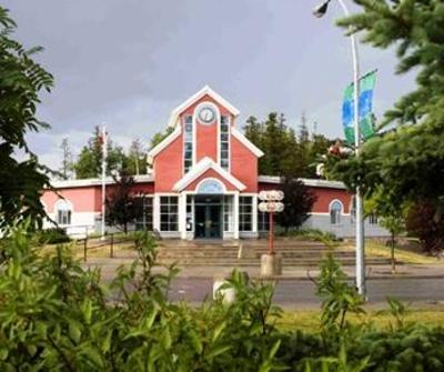 фото отеля Tumbler Ridge Inn