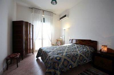 фото отеля Bed & Breakfast Delfina